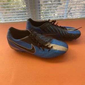 Nike T90 Shoot IV FG Soccer Cleats Blue